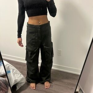 Zara green khaki cargo pants size small